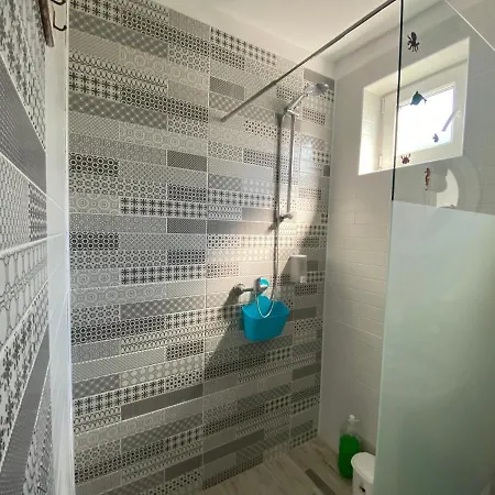 Casa Bunicilor Granny's House Hébergement de vacances *